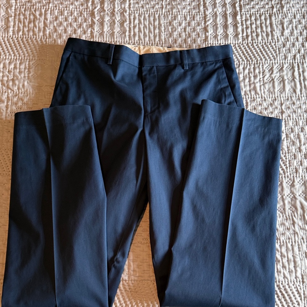 Express Men's Classic Navy Dress Pants- size 32/34